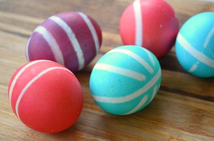 Rubber band easter egg