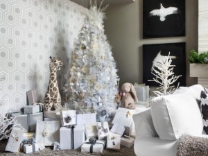 5 Unconventional Christmas Tree Themes For 2019